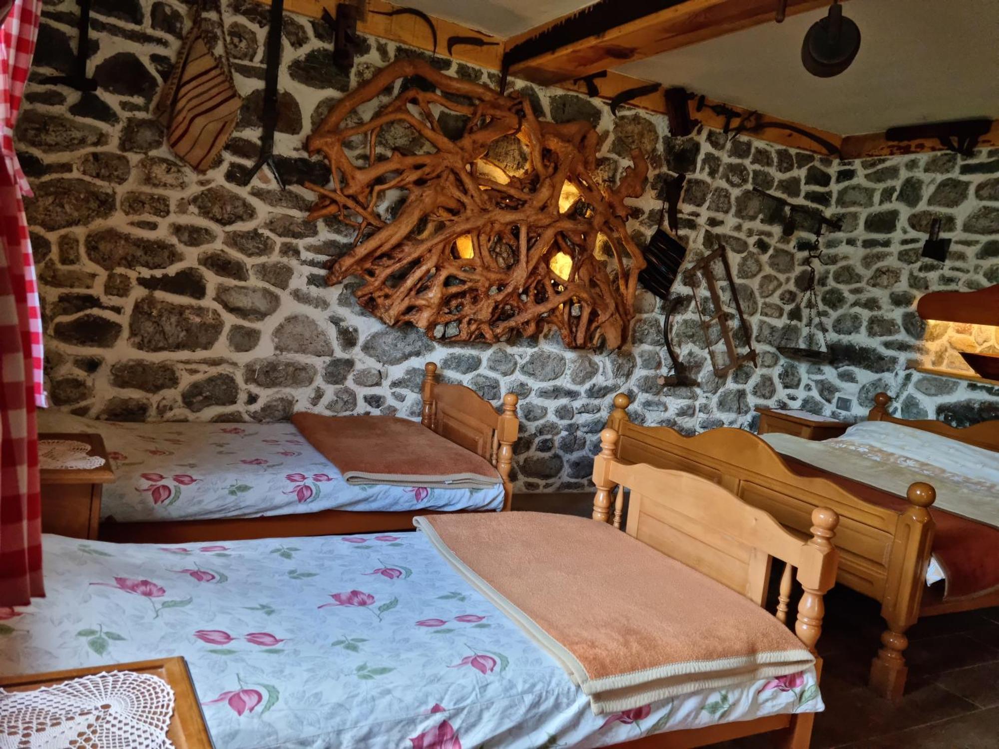Ethno Village Stitarica Мойковац Номер фото